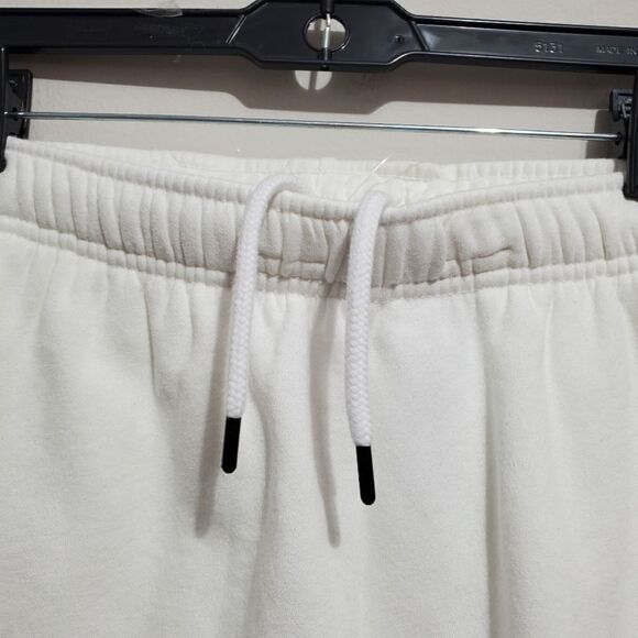 The North Face Mens Sz L Pride Never Stop shorts Drawstring white Unsex - Picture 4 of 9